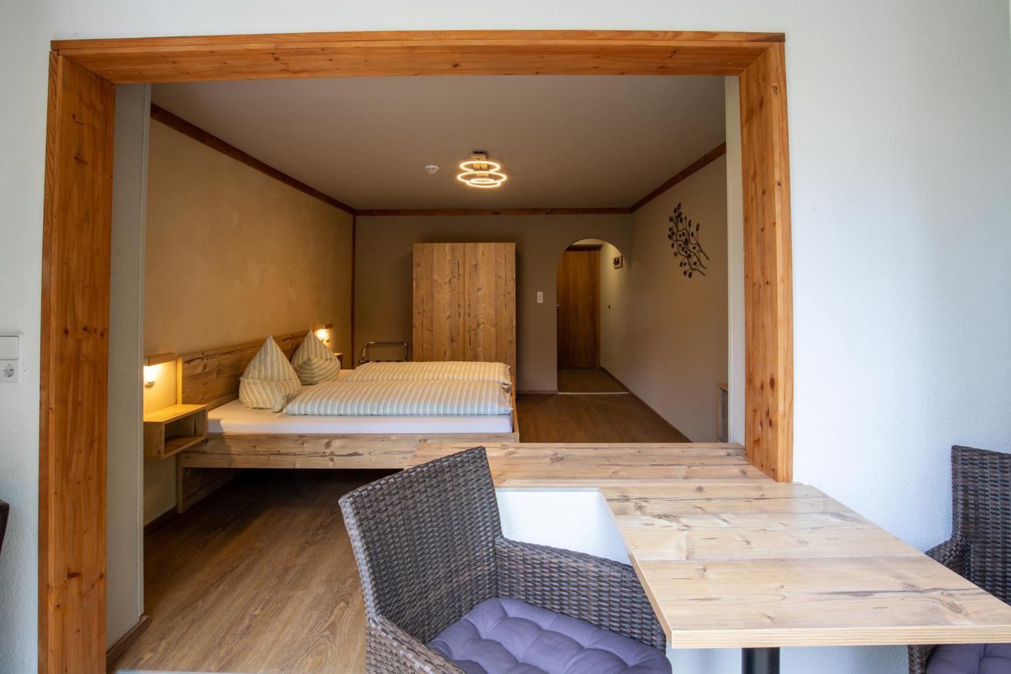 Tyrol Hotel